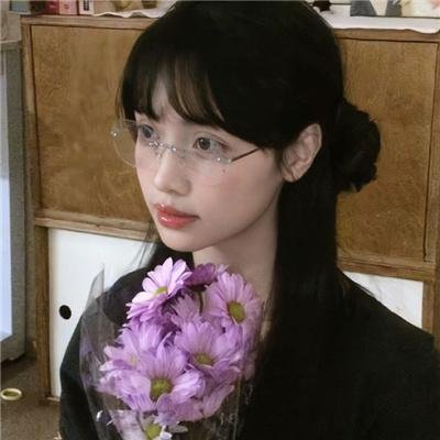 这个少侠有点冷